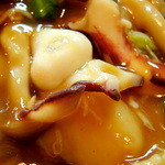 菜根譚 北海道中華 - 羅臼産タコなど海鮮どっさり