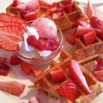 ギーモカフェ - やよいひめワッフル