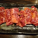 厚肉焼肉ホルモン 牛SUKE - 厚切り上ハラミ(たれ)(1320円)