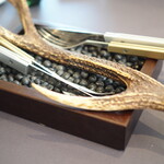 プレゼンテ スギ - ナイフフォークもこだわり