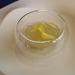 プレゼンテ スギ - 松の葉っぱのゼリー