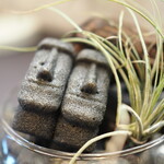 プレゼンテ スギ - モアイ型のフィナンシェ