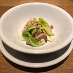 スガハラ - 岩手産 ホロホロ鳥 + 米沢産 雪菜