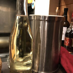 洋食&樽生ワイン しもじま亭 - 樽生白ワインカラフェ