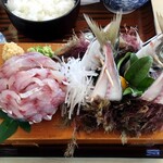 Marusan - 連れの鯵たたき定食1760円。