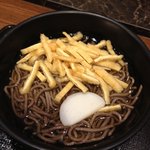 麺家大阪みどう - きざみ蕎麦。ネギは抜いてもらいました。もしも精の強いネギだと出汁の味が分からないので。。