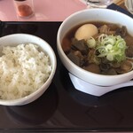 成田東カントリークラブ - 牛筋煮込みライス