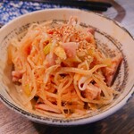 居酒屋 ヒミツキチ - ガツと豆もやしのナムル