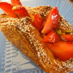 ラルカンシエル - いちごのデニッシュ（２５２円）