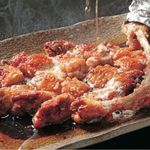 とりのてつ - 若鶏をオーブンの中へ…オリーブオイルで焼き上げます！