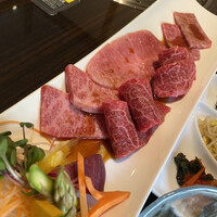 焼肉 青山外苑 - 