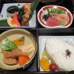 プラッツ - 松花堂弁当・魚天ぷら付き 1,800円（税別）の 松花堂弁当。　　　　　　2020.02.01