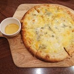 GAJUMARUの木 - 四種チーズ