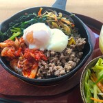 横浜マルニカフェダイニング