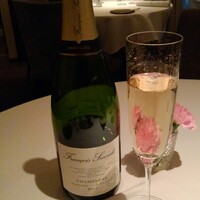 コンヴィヴィアリテ - シャンパンで乾杯✨