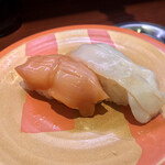 Heiroku Sushi - 貝の合盛り（赤貝、つぶ貝）