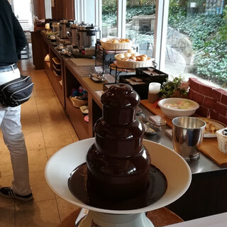 バイキングレストラン ヴェルデ_0