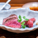 肉割烹 上 - 牛たたきと漬け