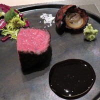 銀座 大石 - 岐阜、飛騨牛“飛び牛”ランプ肉のステーキ、赤ワインソース