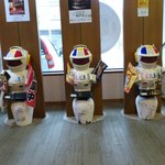 ラーメン ふくや - 何故かロボットが・・・（２０１２年４月）。