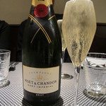 レストラン バカール - モエ・エ・シャンドン