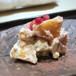 にい留 - 黒無花果（ビオレソレリス）と柿の白和え・・柿の甘味が和え衣と合います。