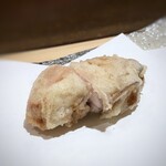 にい留 - 牡蠣（北海道仙鳳跡産）・・水っぽくならず、揚げられる技がスゴイ。