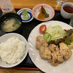 喫茶ホープ - 料理写真:からあげ定食750円。塩か醤油か選べます。からあげは6個、ご飯のお替りオッケーでした。