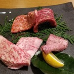 焼肉 牛三郎 - 