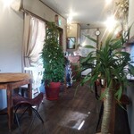haco - こだわりを感じる店内