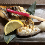 食彩厨房 甚兵衛 - 太刀魚塩焼き