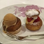 シェ カワセ - タルトタタンとイチゴのシュークリーム