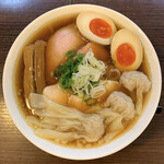 らぁ麺 紫陽花 - ・煮干らぁ麺 900円
      ・特製トッピング 250円
      ・わんたん大粒3個 200円
      