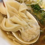 らぁ麺 紫陽花 - ・煮干らぁ麺 900円
      ・特製トッピング 250円
      ・わんたん大粒3個 200円
      