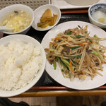 風味酒場 - 野菜炒め定700円也。