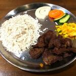 満足ハウス エスニックバルタットピーロ - チトワンのタス