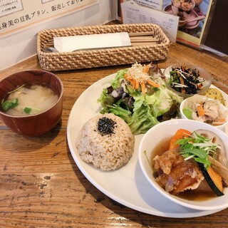 京橋のカフェでゆったり 時間帯別おすすめ店12選 食べログまとめ