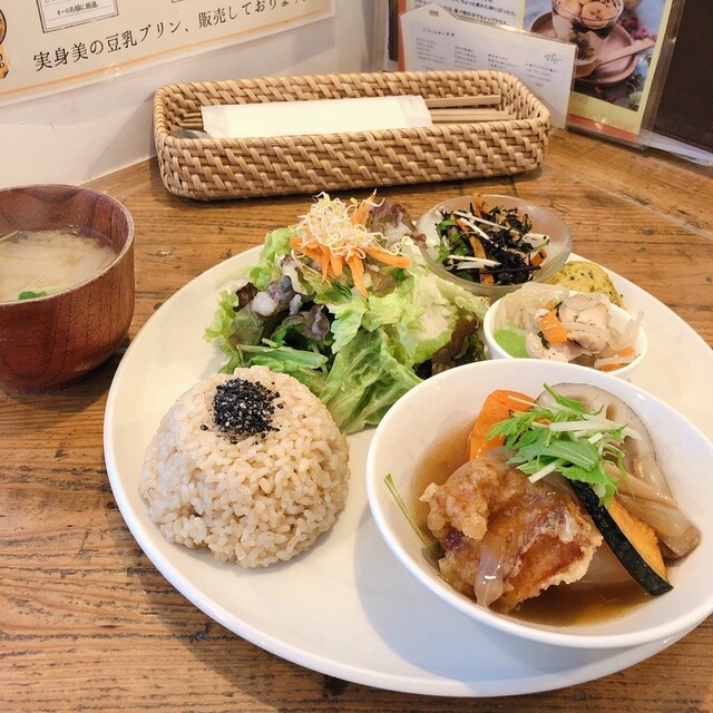 玄米カフェ 実身美 京橋店 京橋 自然食 食べログ