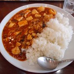 麻婆豆腐専門店 真房 - 「麻辣麻婆飯（大盛）」。