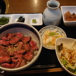 焼肉龍音 - 龍音ローストビーフのひつまぶし（８００円）