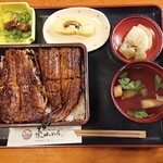 炭火焼うなぎ 東山物産 - 上重