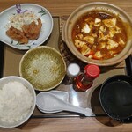 やよい軒 - 四川麻婆豆腐とから揚げの定食