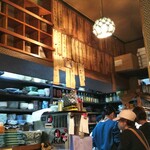 吾作 - ピンクのキャップは女将さんです♪