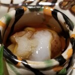 馳走 啐啄一十  - (20)赤海鼠(広島県江田島産)の茶ぶり
      産卵期は春～初秋、旬は冬
      海鼠は赤、黒、青とあるが生息域が違うだけで全て同じ真海鼠
      赤海鼠が一番良いと言われています。