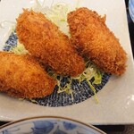 立ち飲みの野田屋 - カキフライ　カキ2つをまとめて一つのフライに