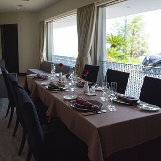 ●貸切個室(昼) 4～6名 チャージ無料／子供同伴OK／大人4名より受付
                                          