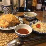 Tepu Tai - タイ風オムレツ乗せご飯。
                        美味し。