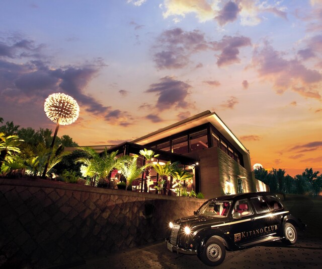 ラグジュアリープロポーズ プラン 窓側席確約 乾杯ドリンク 花束 貸切チャペル付き 全7品フルコース Kitano Club 北野クラブ 新神戸 フレンチ 食べログ