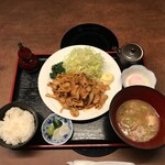 銀座しゃぶしゃぶ petit 羅豚 - 生姜焼き御膳（１１００円）