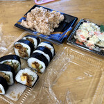 弁天屋 - かーちゃんが買ってきてた、太巻きやら何やら…。